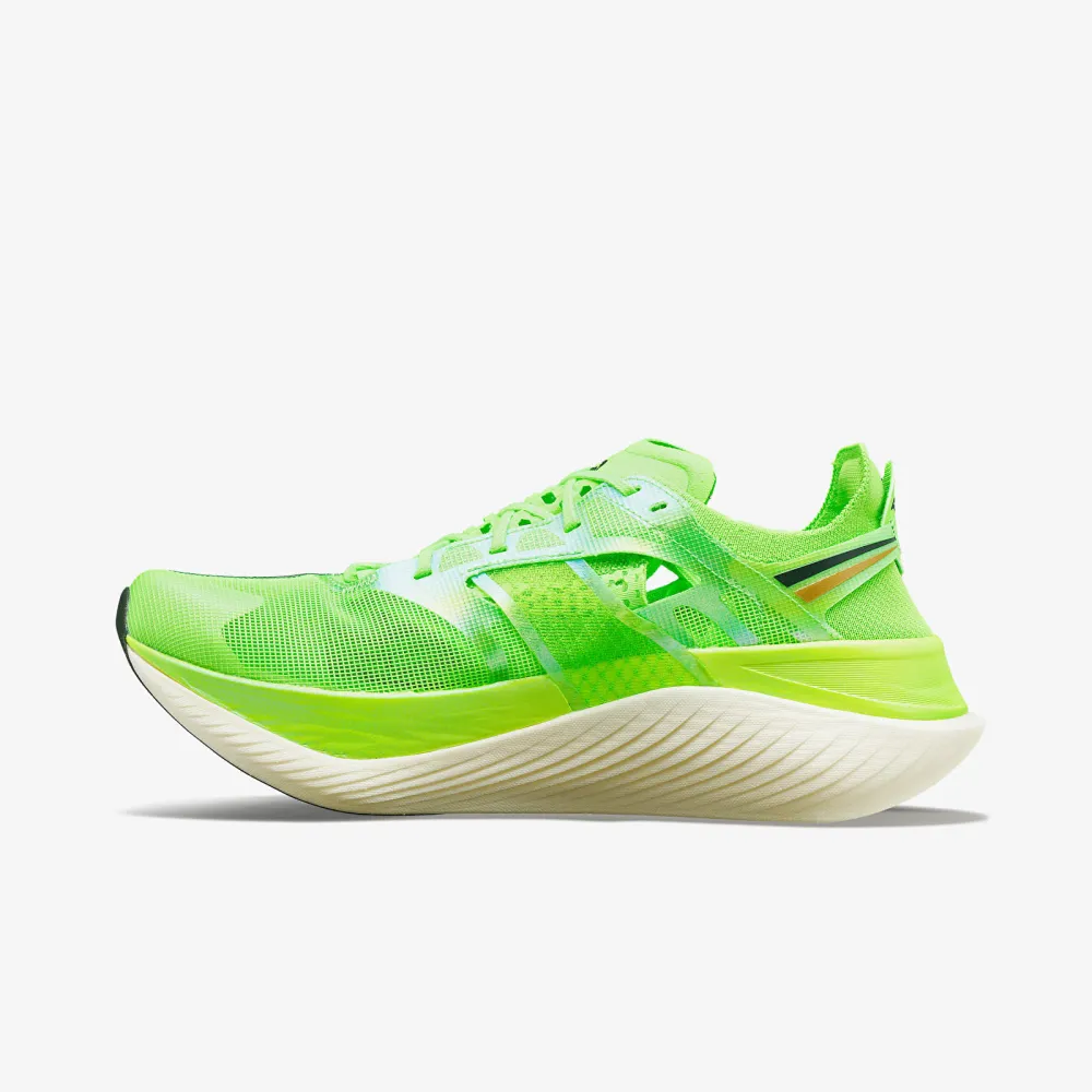 Saucony Endorphin Elite S10768-30 / grün