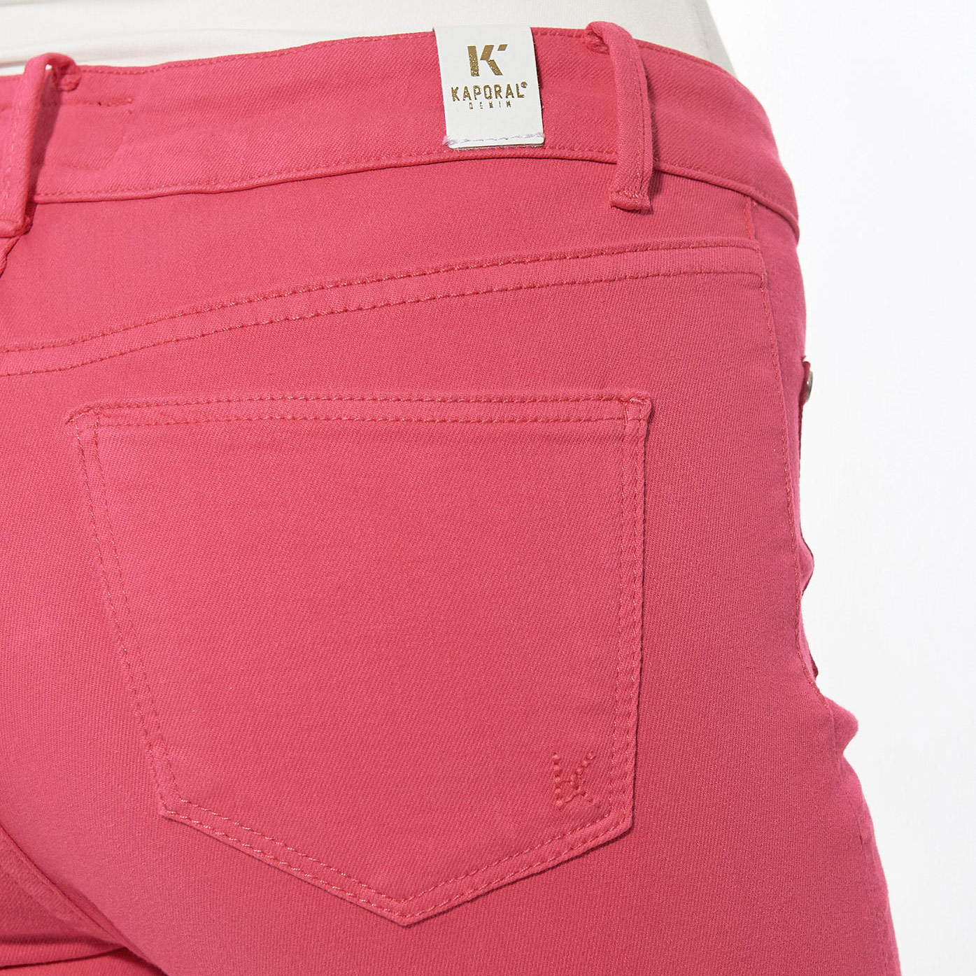 LOLI   Corsaire/Pantacourt slim fushia Femme