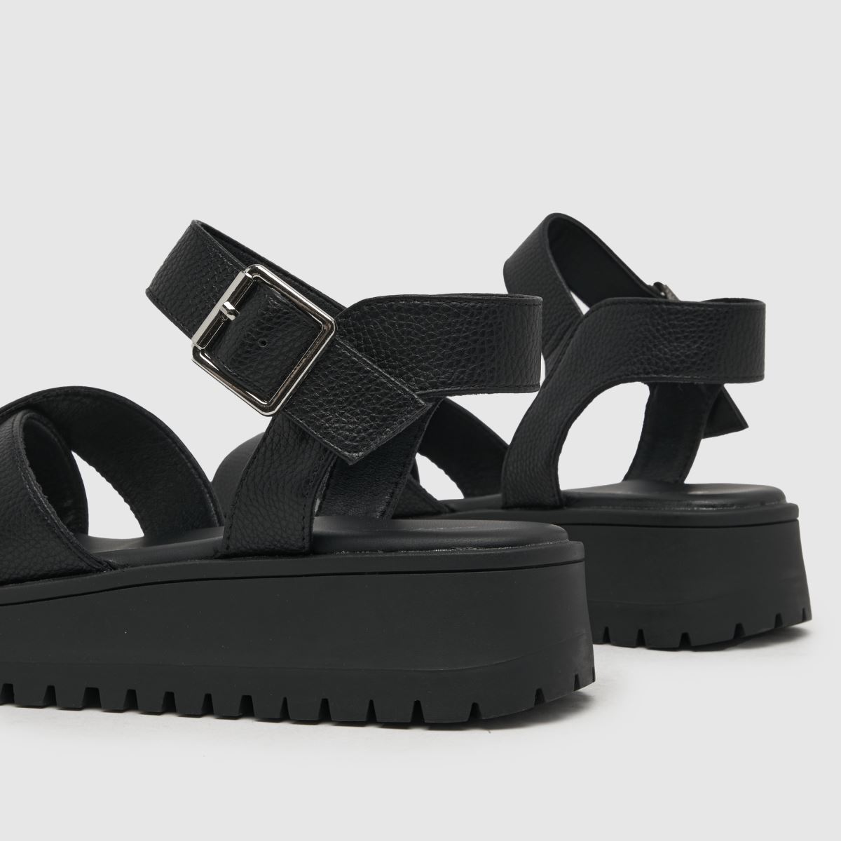 Schuh – Svarta tera-sandaler med bred passform