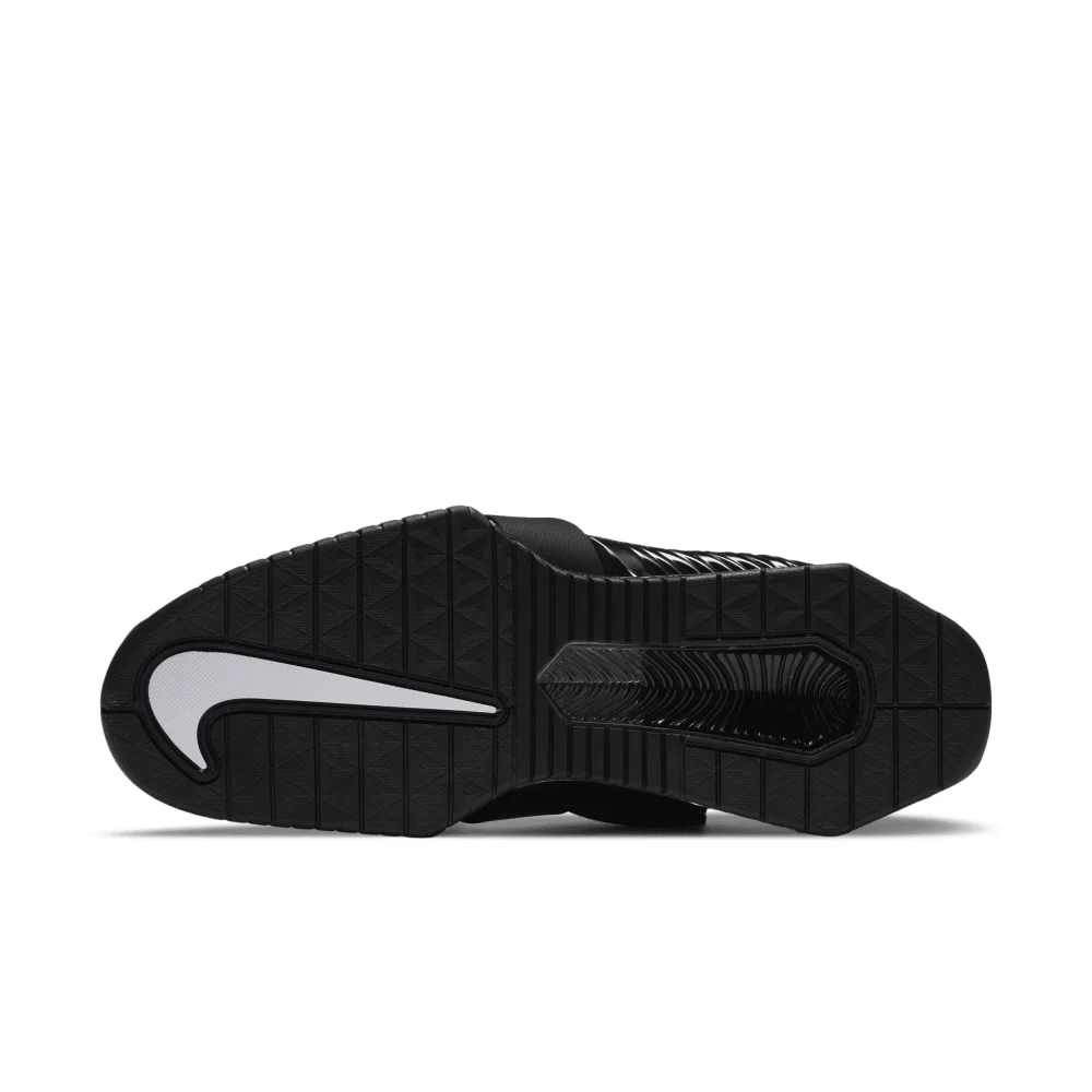 Nike Romaleos 4 CD3463-010 / schwarz