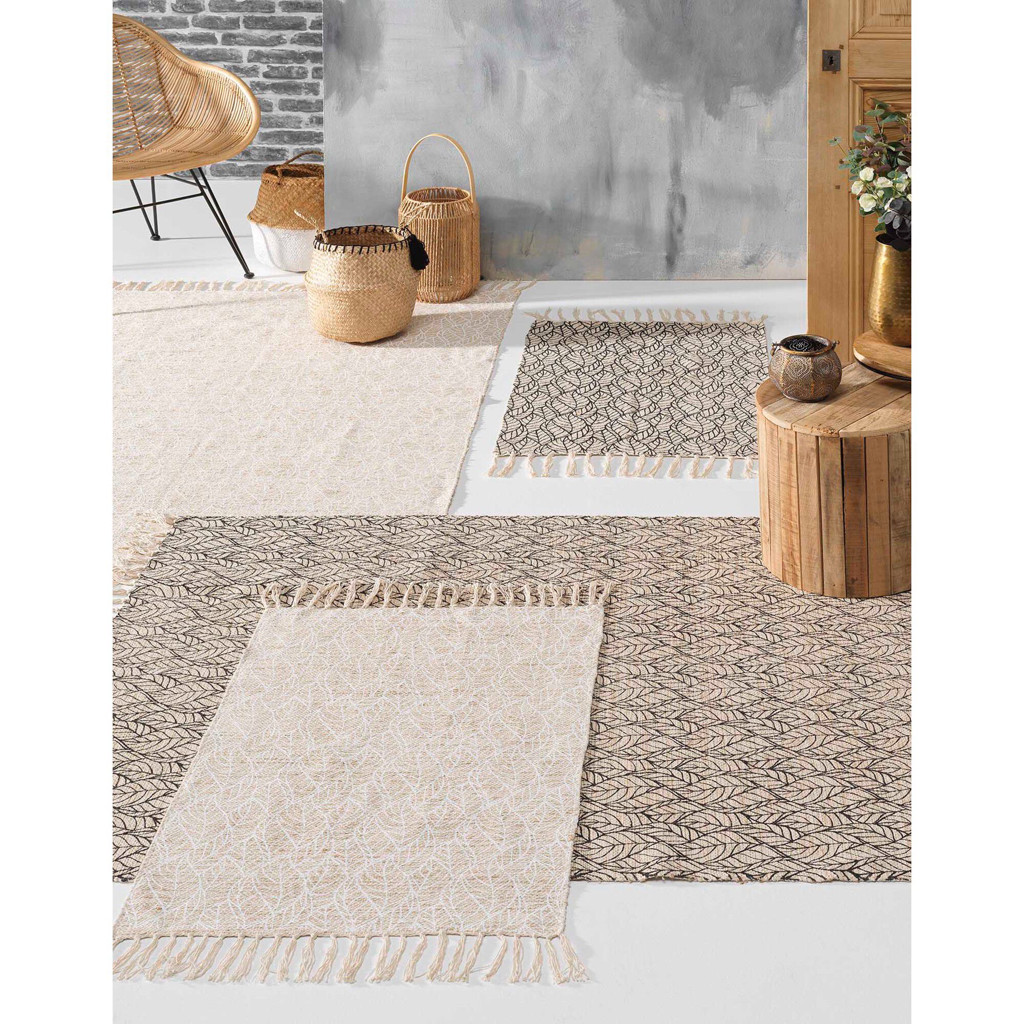 Tapis rectangulaire finition franges, motif feuillage