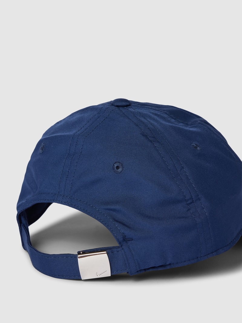 Basecap mit Label-Detail in marineblau