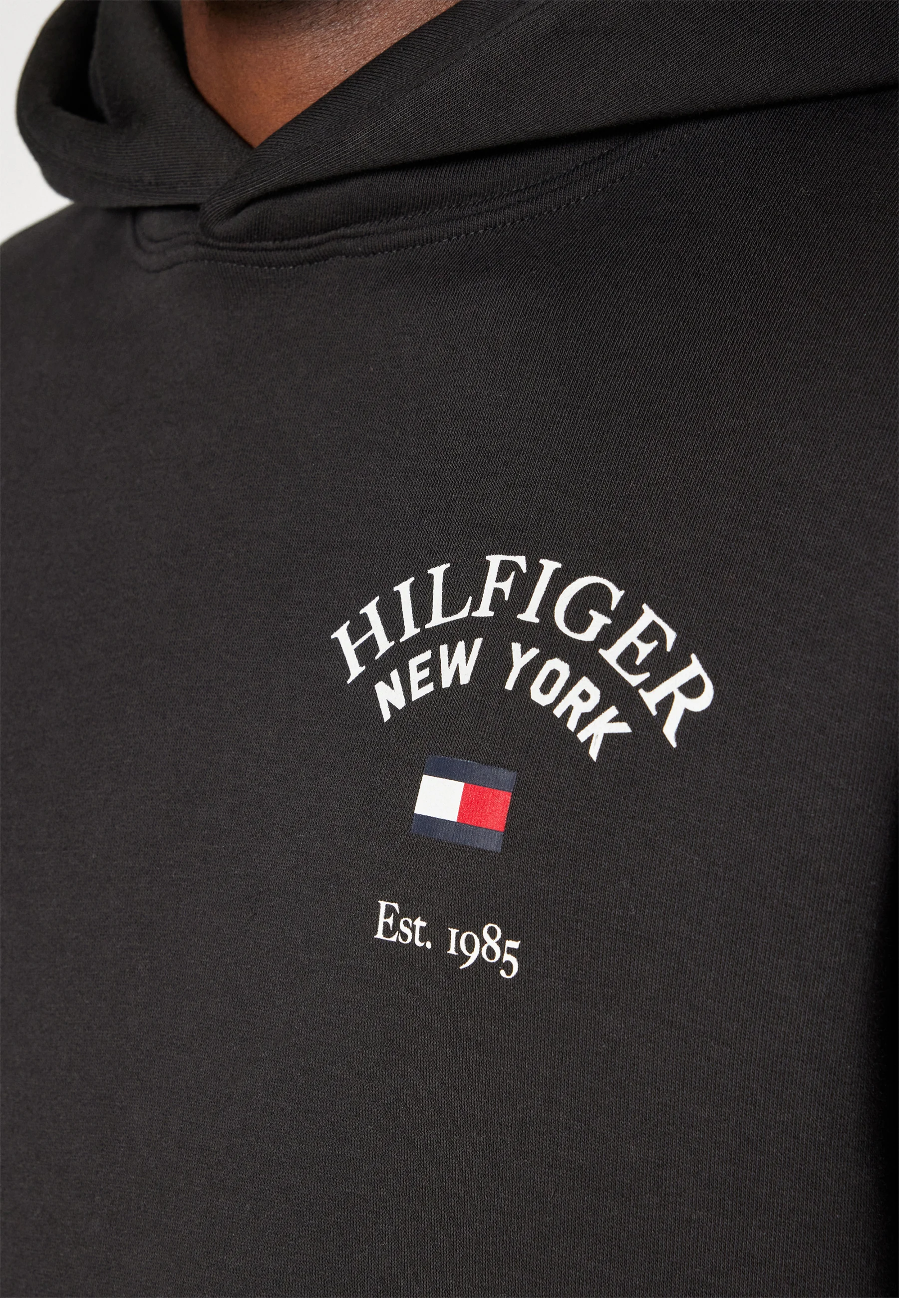 Sudadera con capucha Tommy Hilfiger ARCHED VARSITY