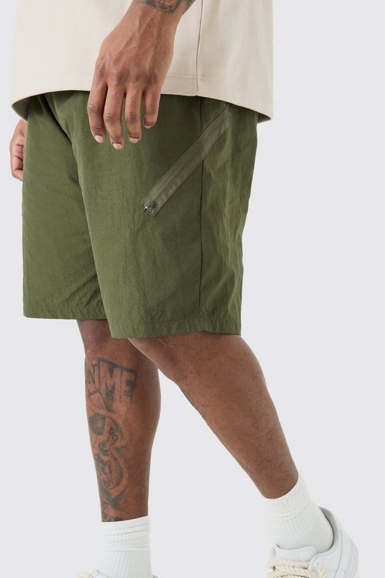 Plus Shorts mit elastischem Bund und asymmetrischem Reißverschluss