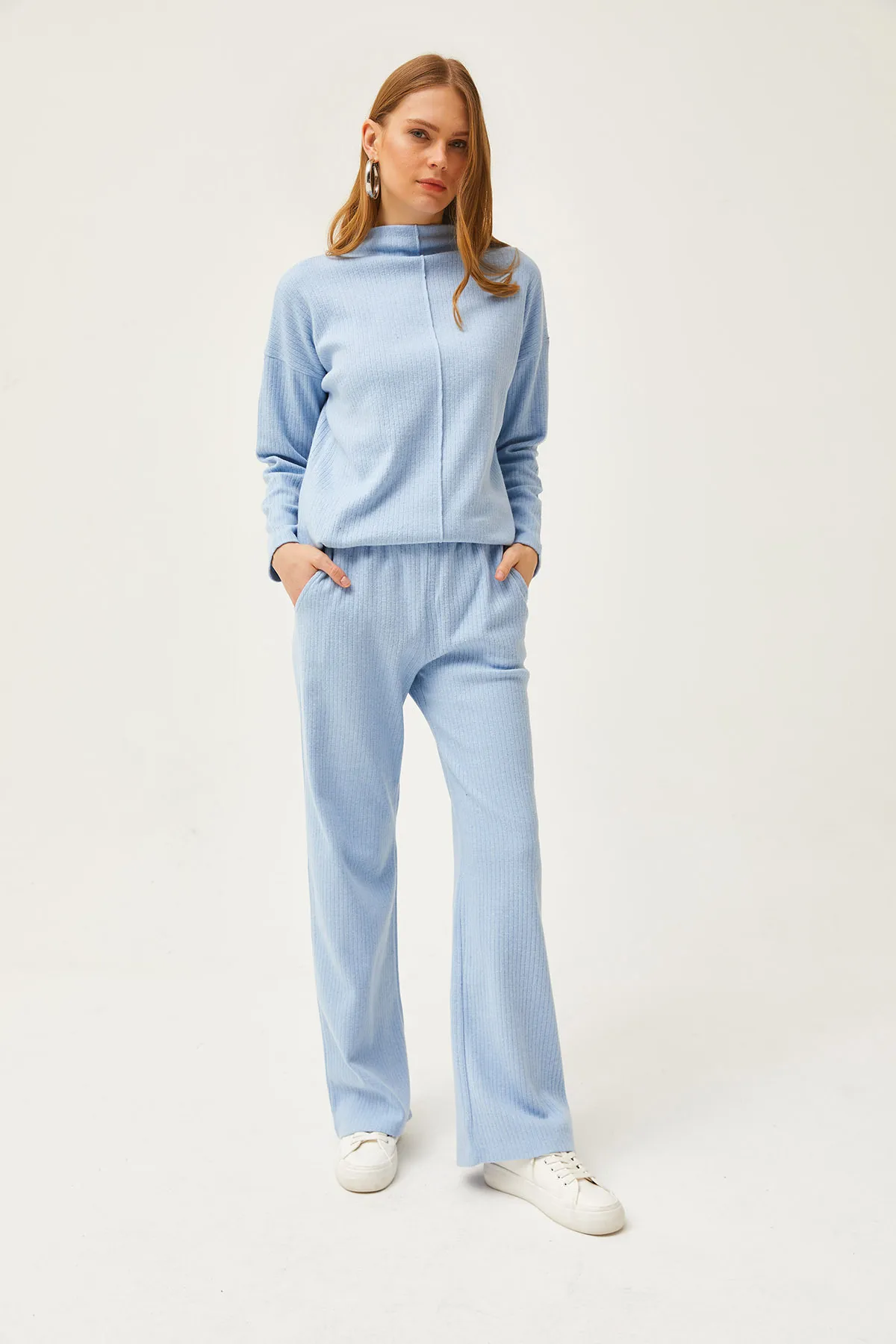Olalook  Babyblauer Damenanzug mit Taschen, Hose, Oberteil, Stehkragen, Bluse, Stehkragen, TKM-19000254