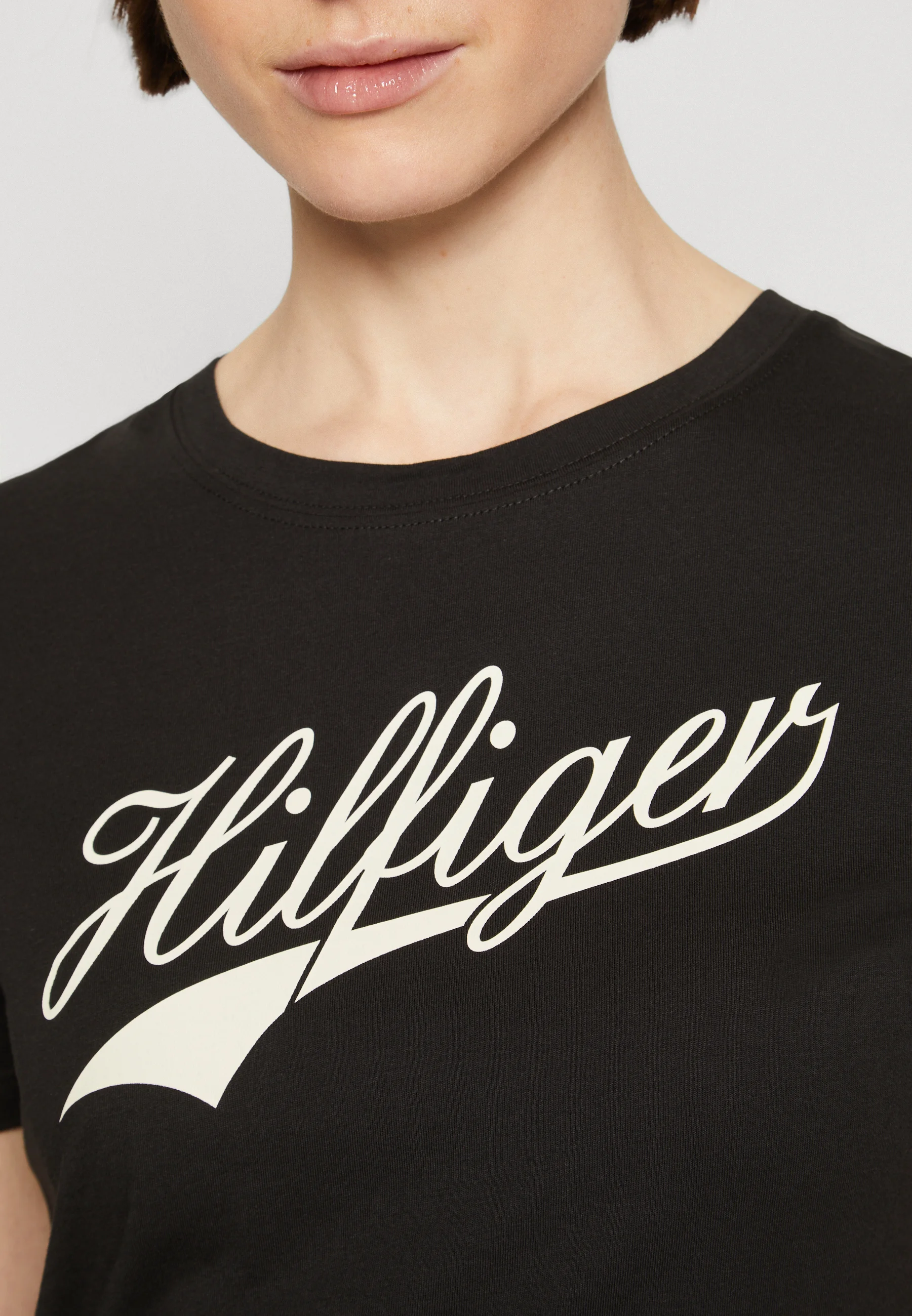 Tommy Hilfiger SLIM TEE - Camiseta con estampado