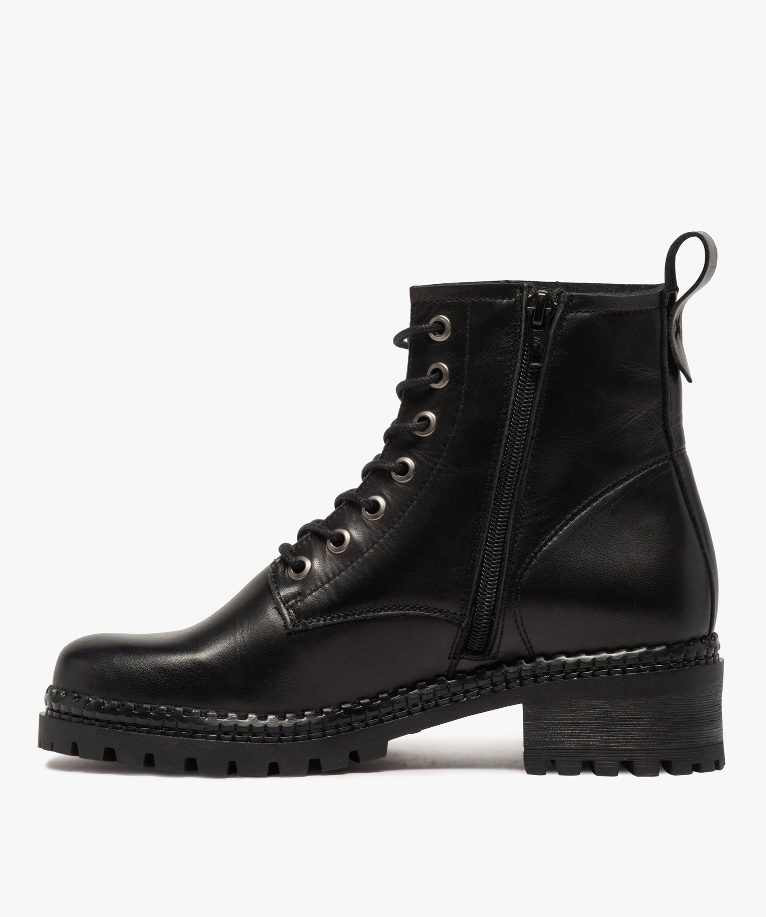 Boots femme dessus cuir uni à lacets et semelle crantée noir | GEMO