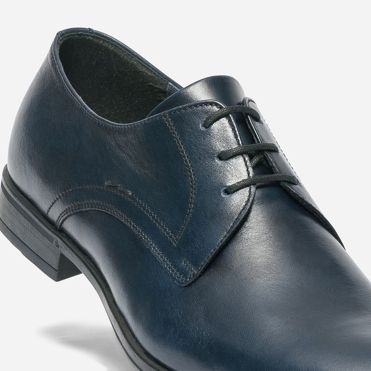Derby marine en cuir à lacet noir