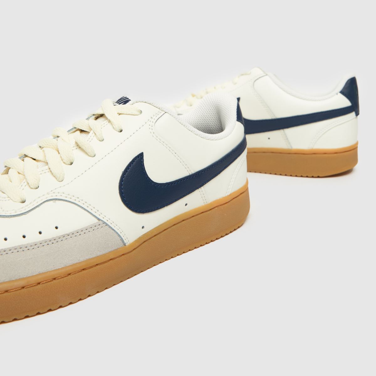 Superge Nike Court Vision v bež barvi