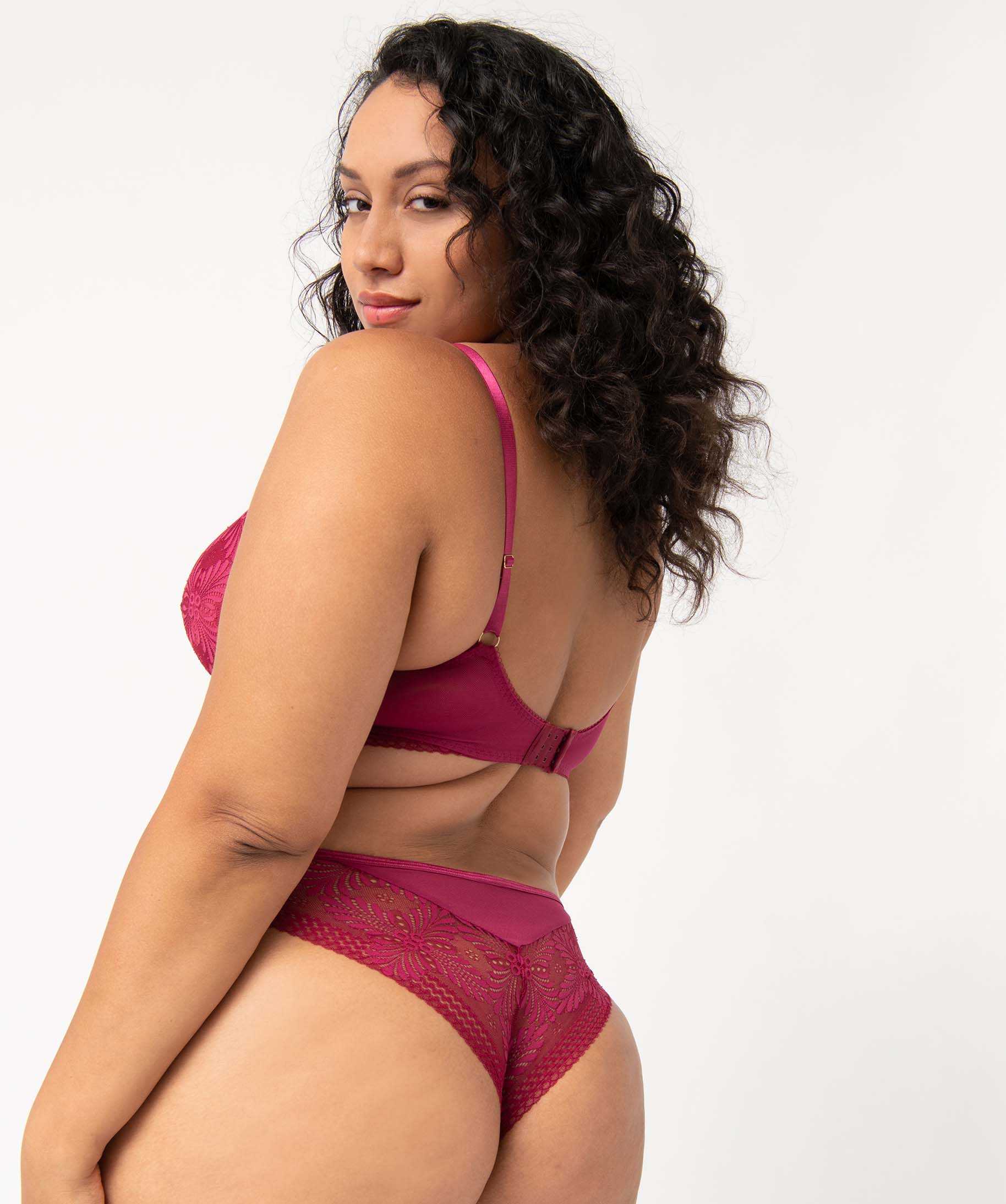 Soutien-gorge femme grande taille forme foulard rouge | GEMO