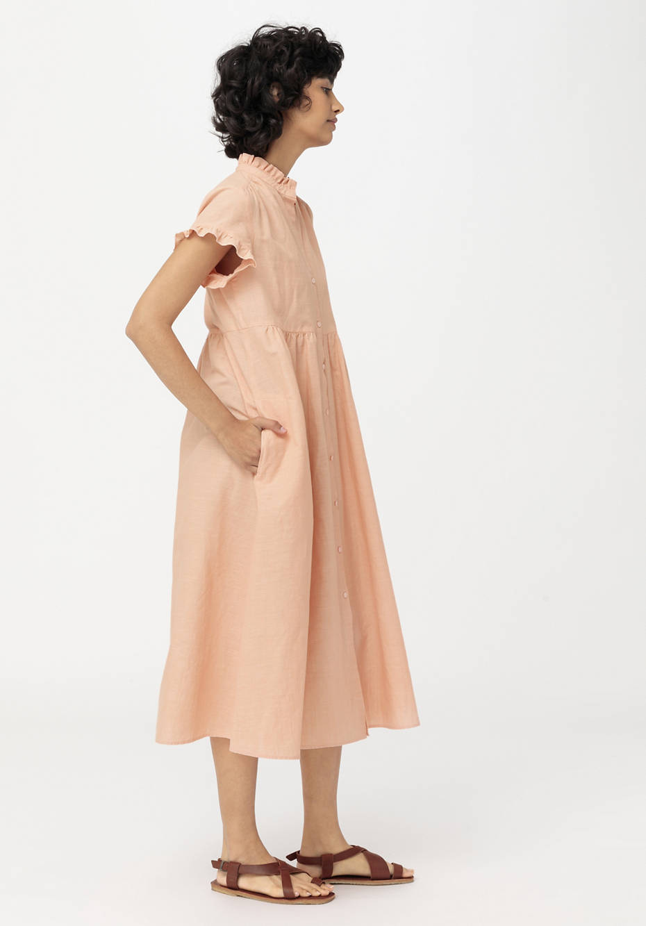 Kleid mit Rüschen aus Bio-Baumwolle und Leinen