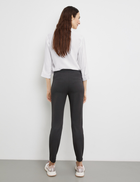 Vielseitige 7/8 Hose Slim Fit