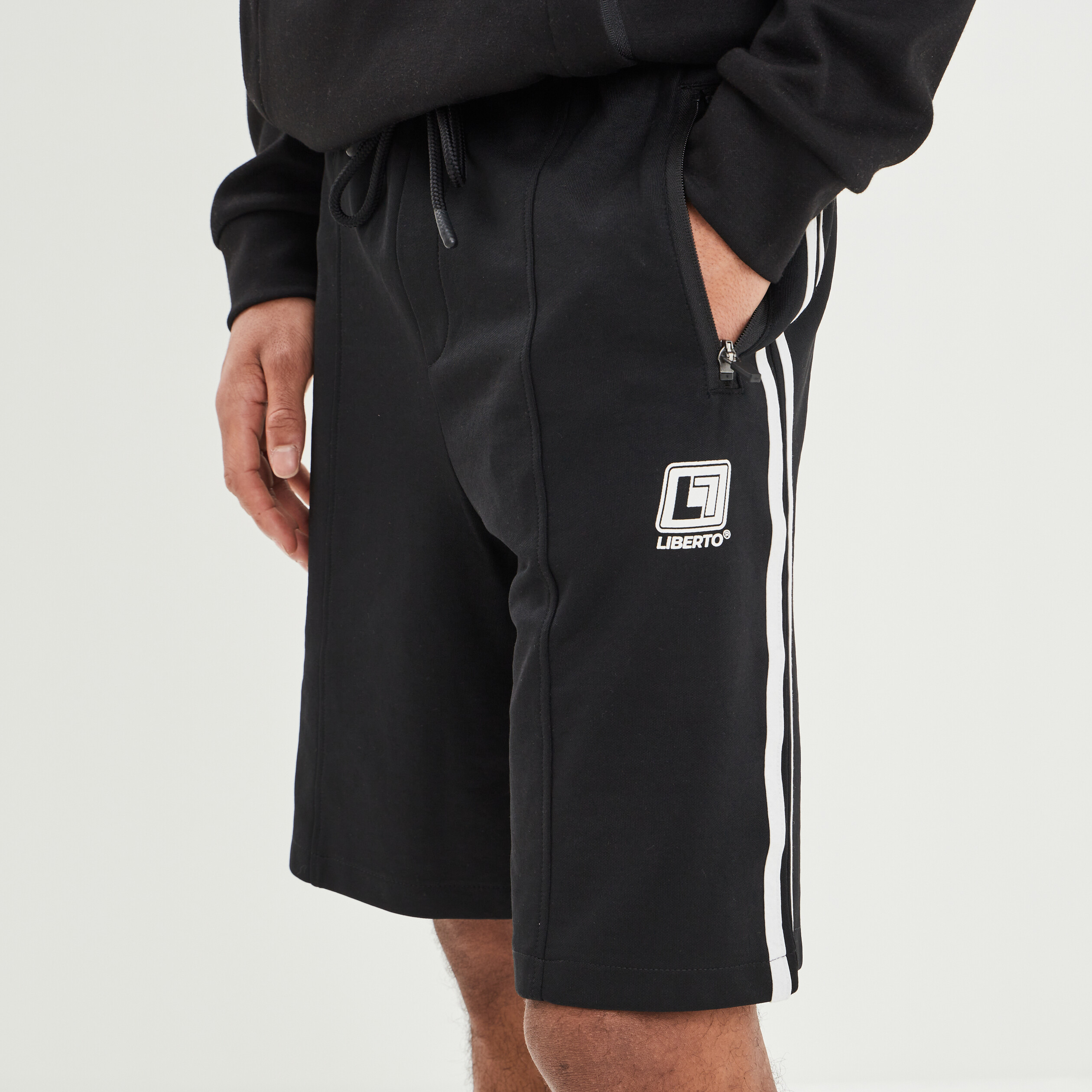 Jogging-Short élastiqué Liberto noir homme | La Halle