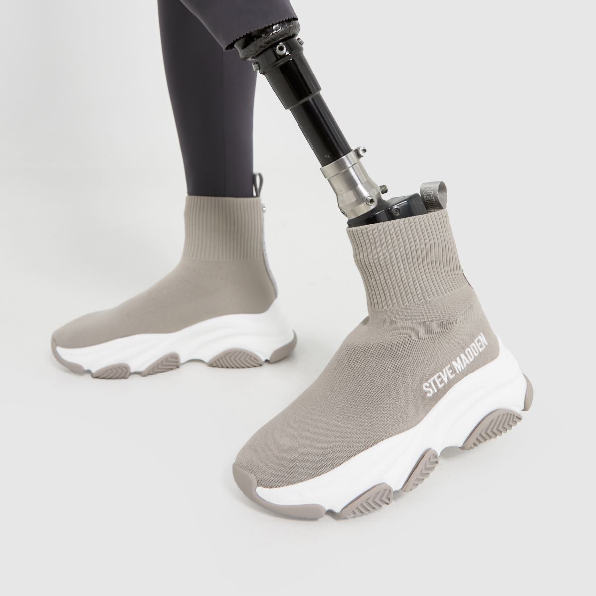 Steve Madden – Prodigy – Stenfärgade sneakers