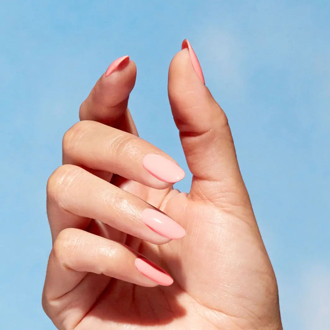 Opi Nature Strong lak za nokte Let Nature Take Its Quartz 15ml