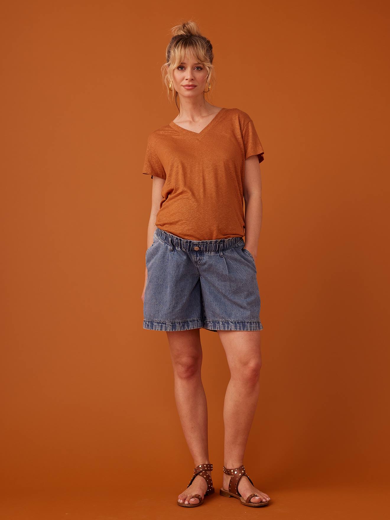 Envie de Fraise Umstands-Shirt mit V-Ausschnitt ENVIE DE FRAISE - karamell