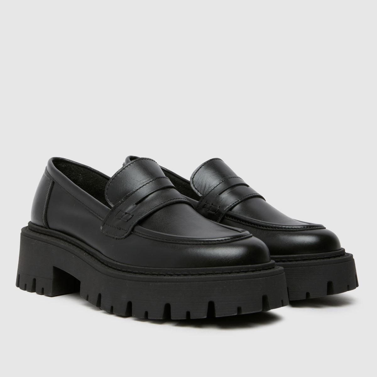 Černé mokasíny Schuh Lennox s plochým podpatkem