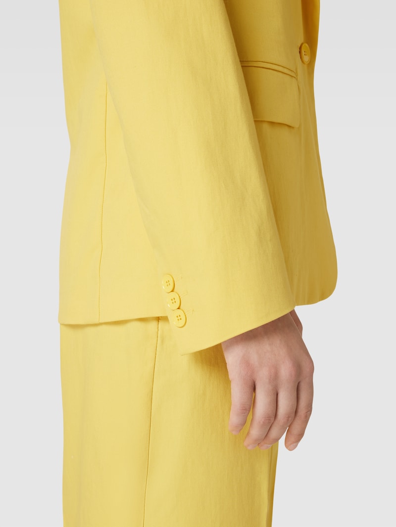 Blazer mit Brustleistentasche in gelb