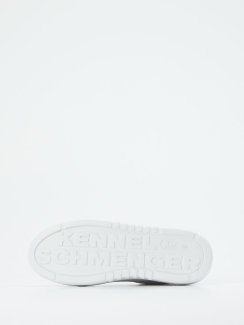 Sneaker-16637990281 Kennel & Schmenger
