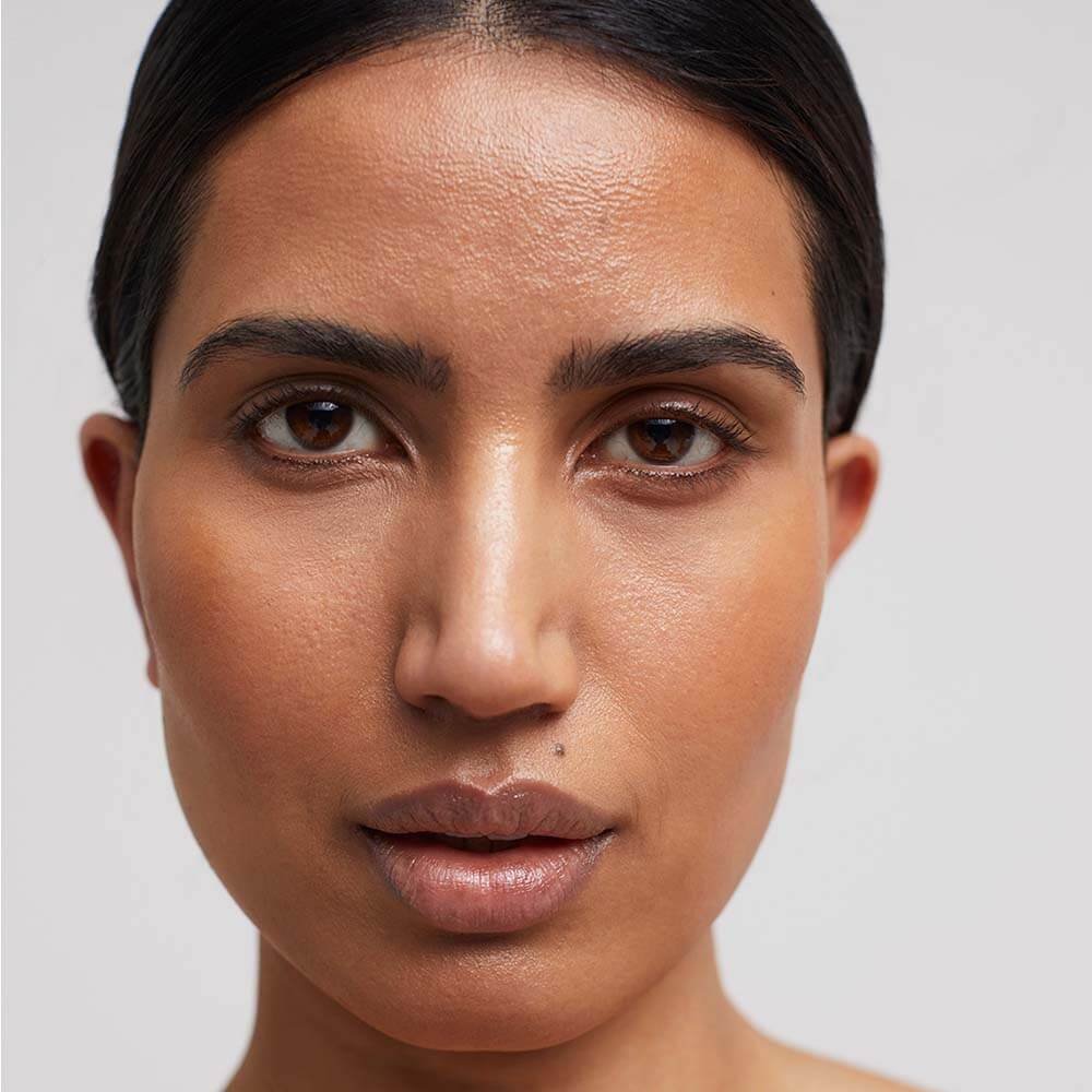 NUI Cosmetics Teint Natural Liquid Foundation