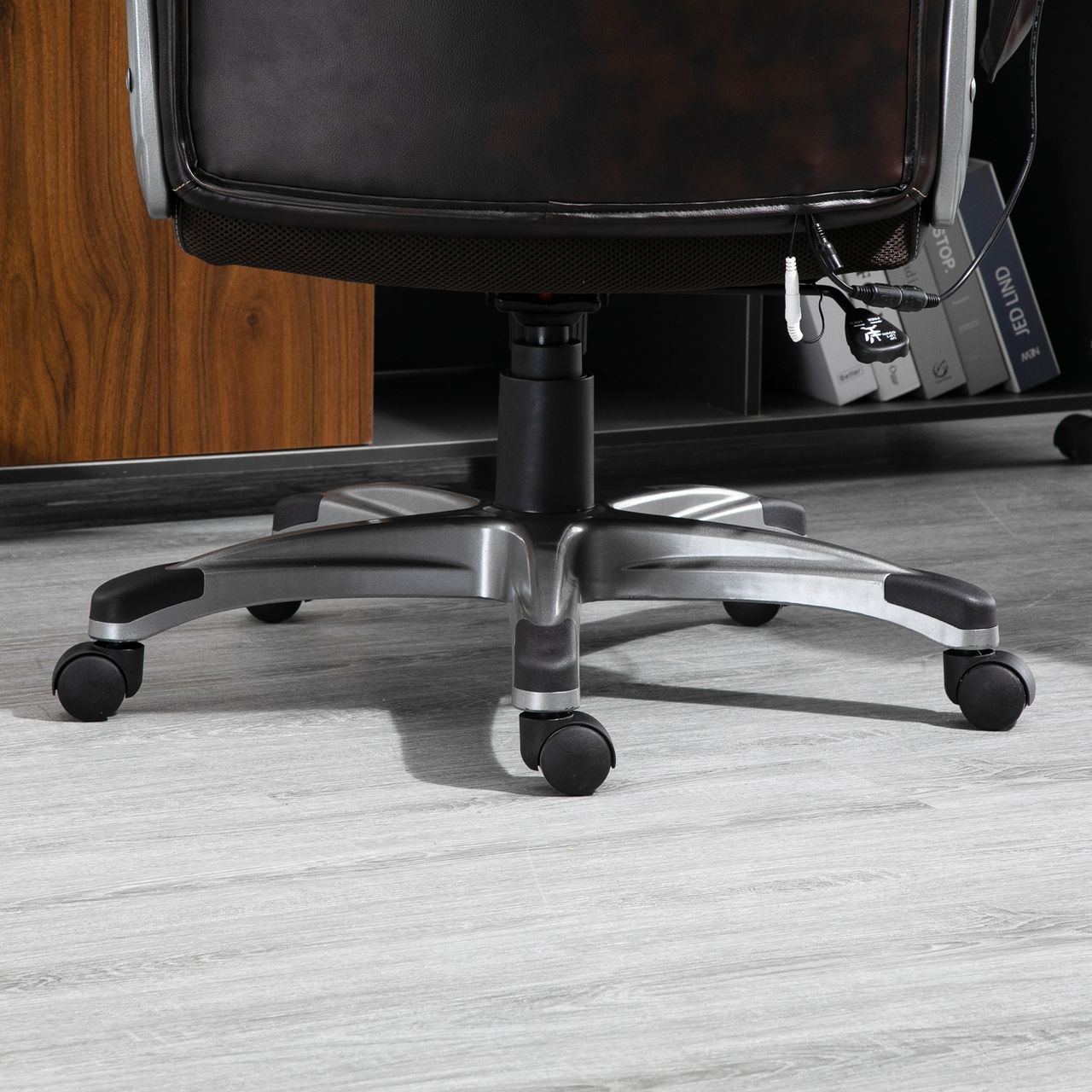 Vinsetto Massage-Bürostuhl 6-Punkt-Massage-Drehstuhl Braun 70 x 76,5 x 114-124 cm