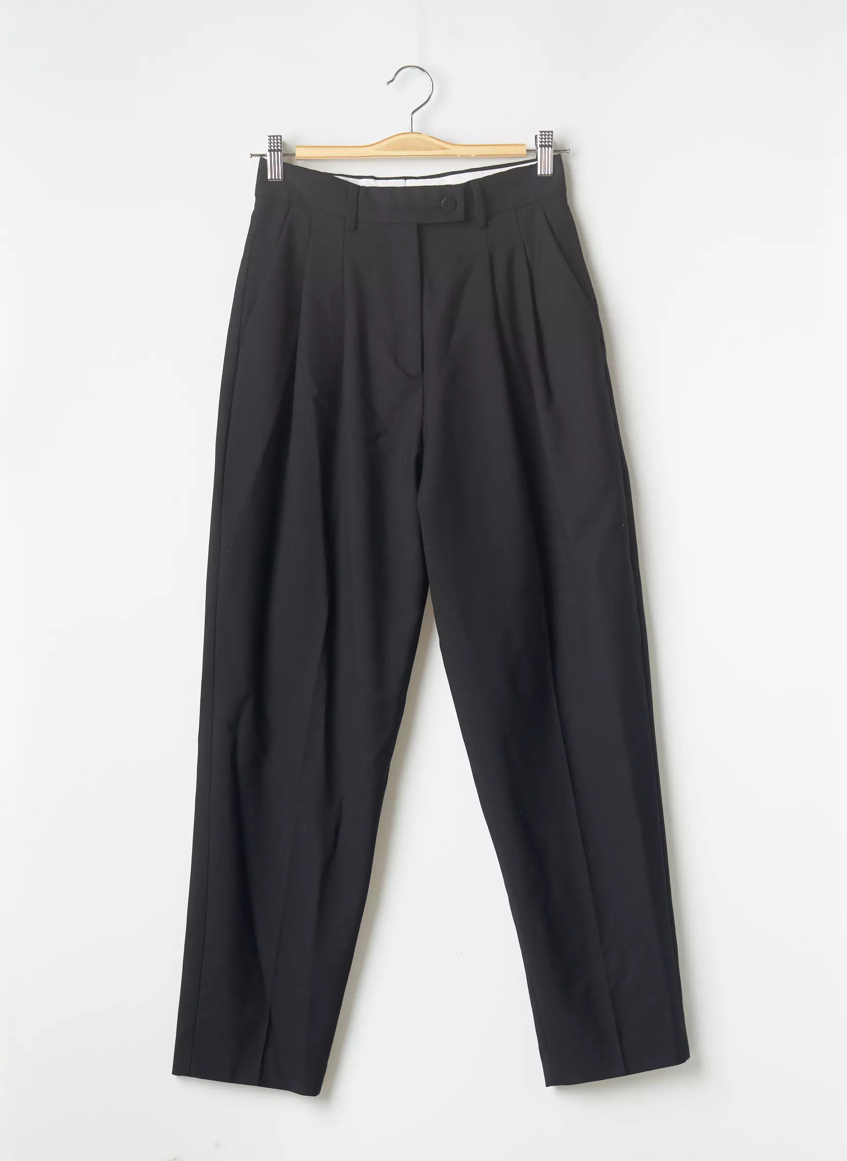 Yugen Pantalons Chino Femme couleur noir