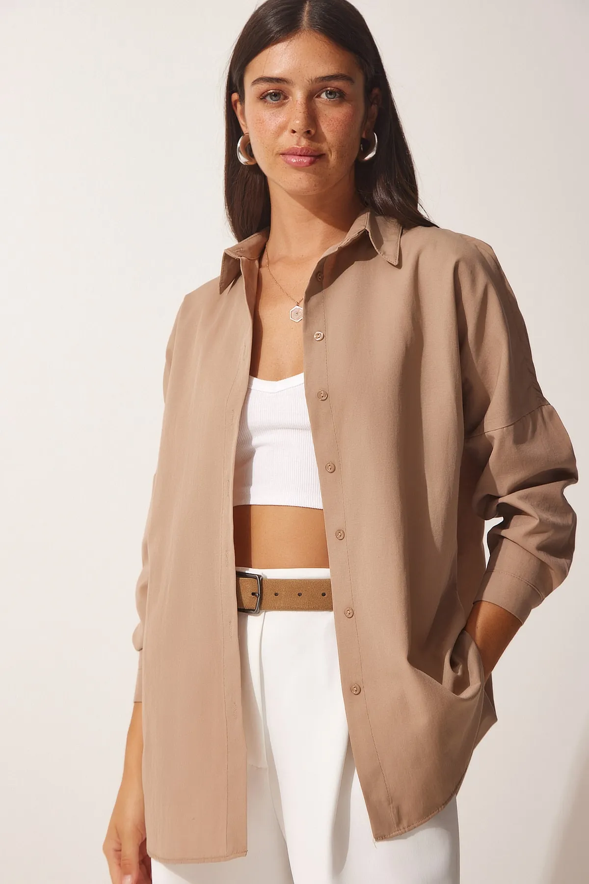 Happiness İstanbul  Nerzfarbenes Oversize-Lang-Basic-Shirt für Damen DD00842