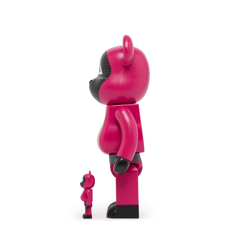 Medicom Bearbrick Squid Game Guard △ 100% & 400% multicolor
