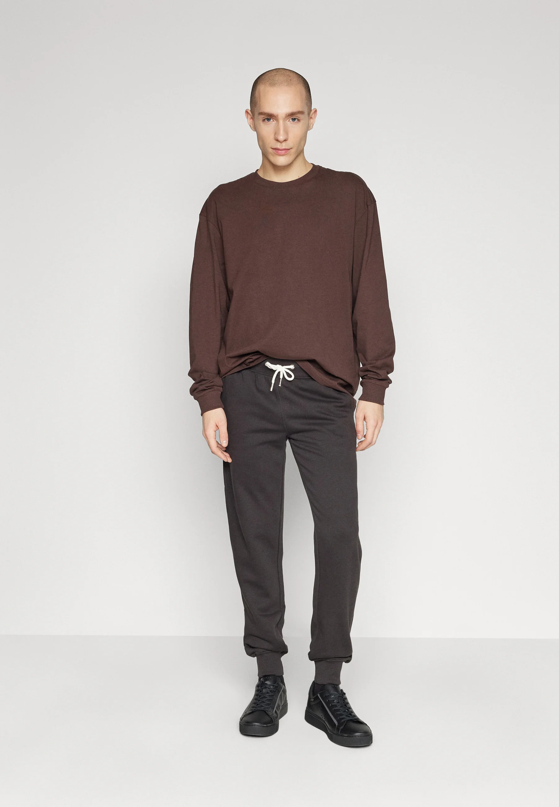 Pier One BIG SWEATPANTS - Pantalones deportivos