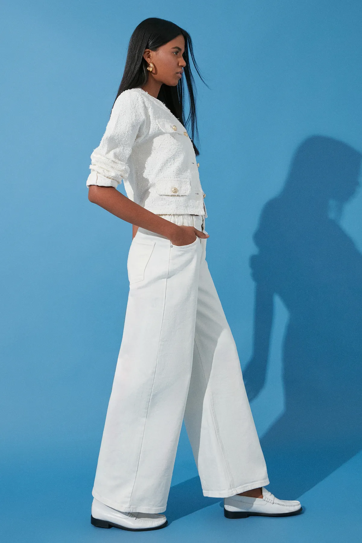 Trendyol Collection  Weiße, nachhaltigere Jeans mit hohem Bund und extra weitem Bein und elastischem Bund TWOSS24JE00143