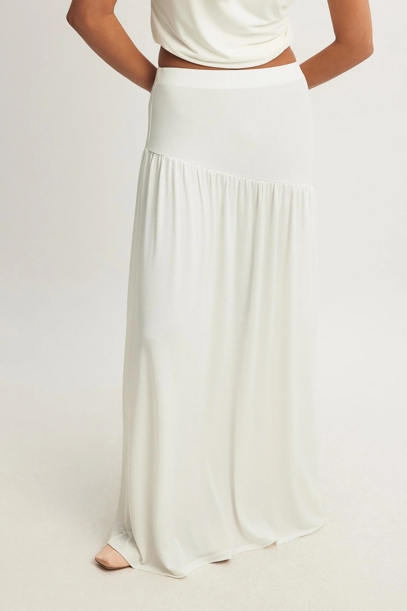 Flowy Dropped Waist Maxi Skirt