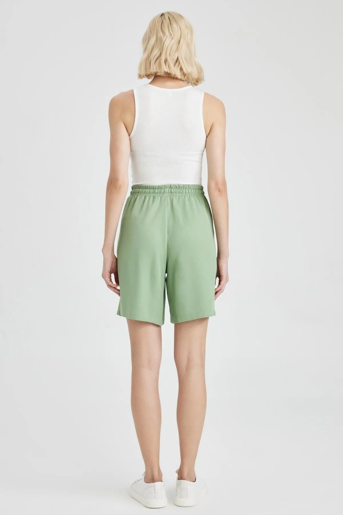 DeFacto  Viskose-Shorts mit hoher Taille und kurzem Bein I6760az23hs