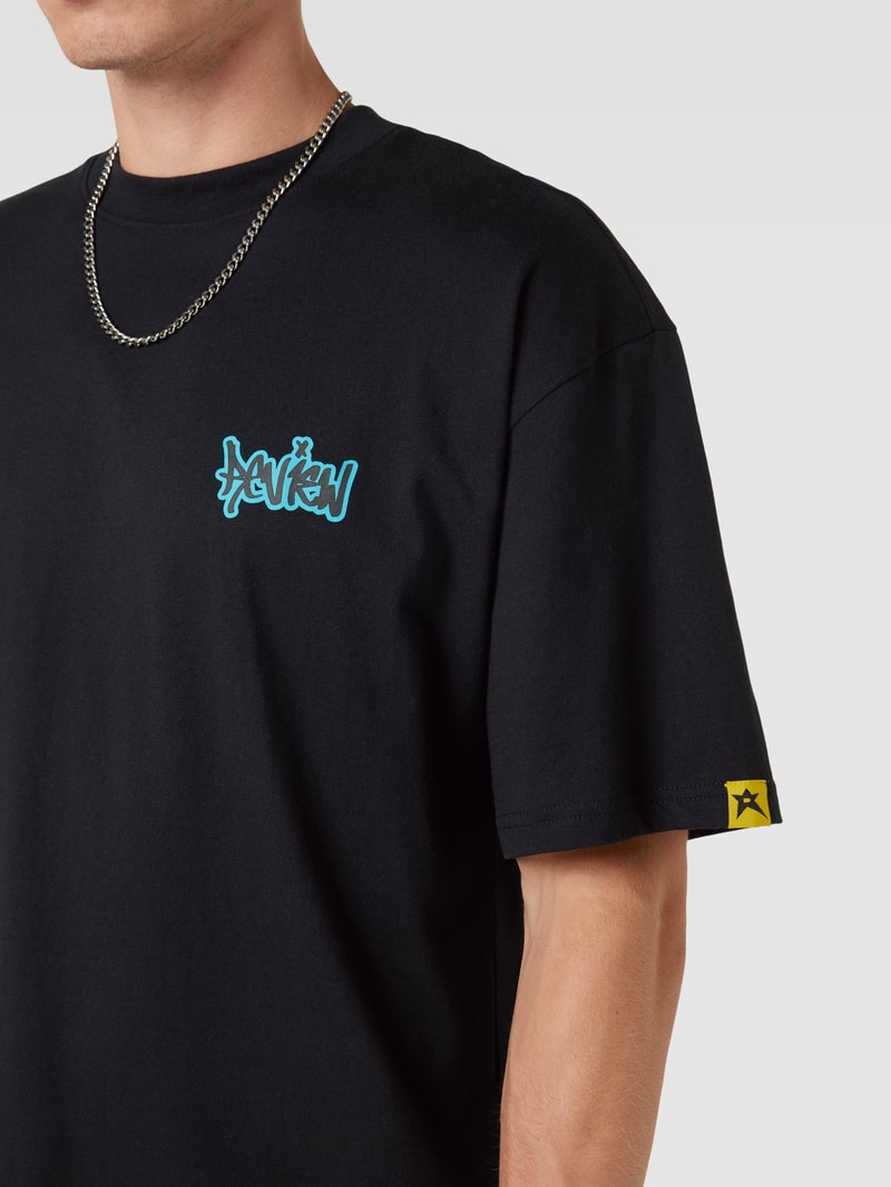 T-Shirt mit Label-Print in schwarz