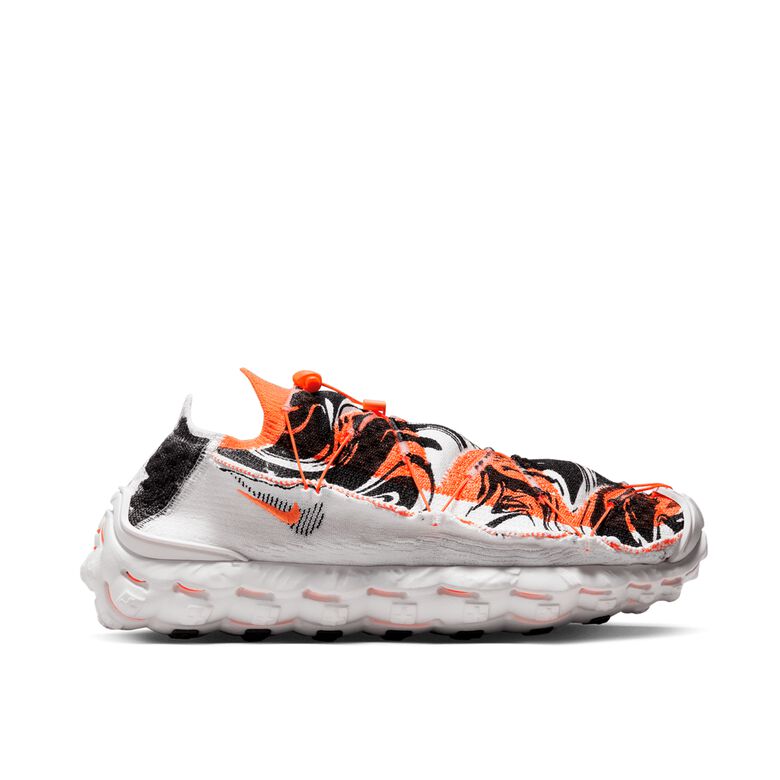 NIKE Wmns Ispa Mindbody white/total orange-total orange