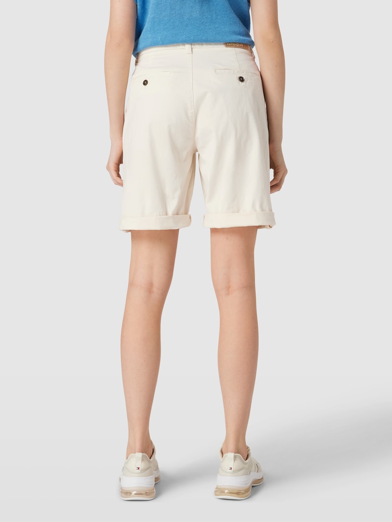 Chino-Shorts mit Eingrifftaschen Modell 'JOLANDA' in offwhite