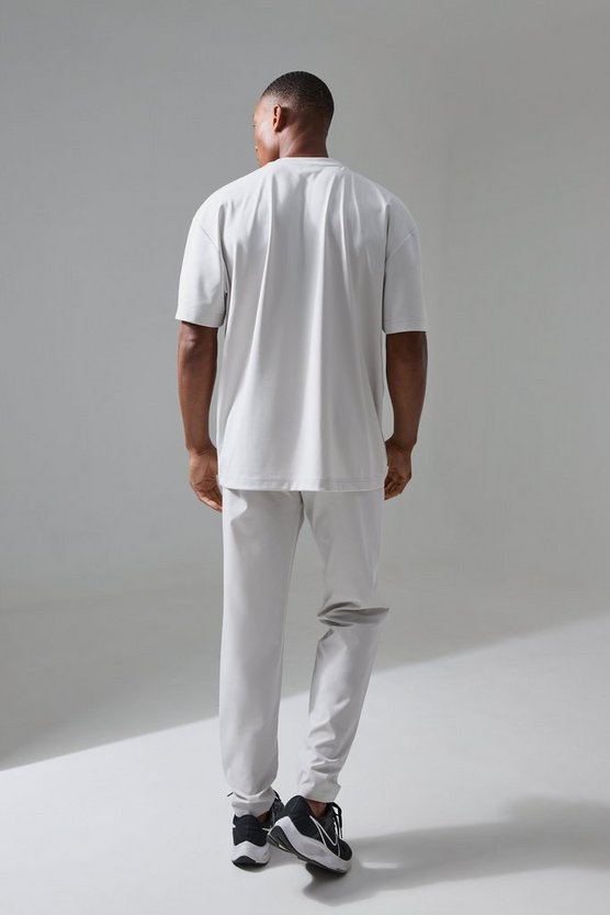 Perforiertes Oversize T-Shirt mit Active Training Dept Print
