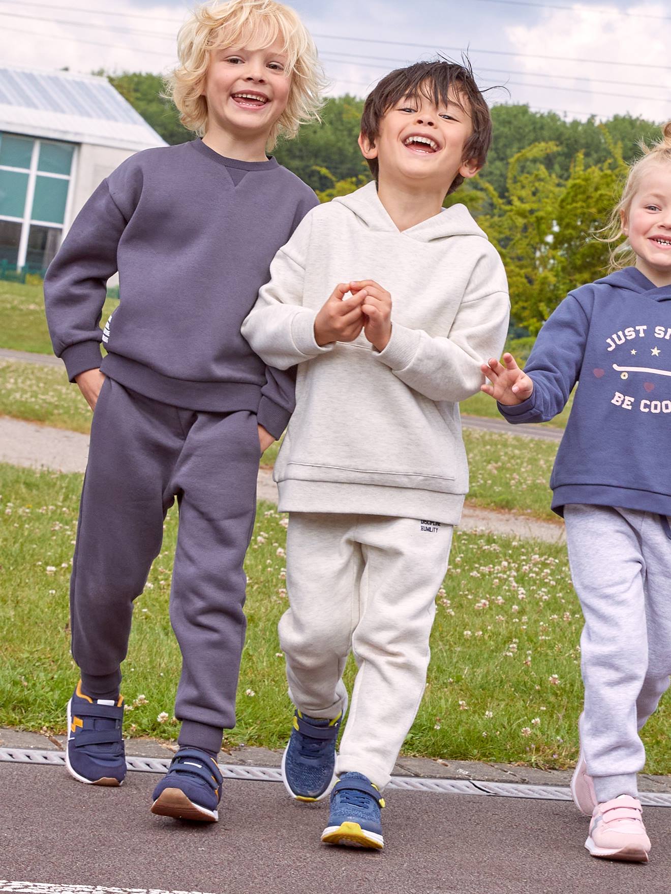Ensemble sport sweat à capuche + jogging garçon beige clair