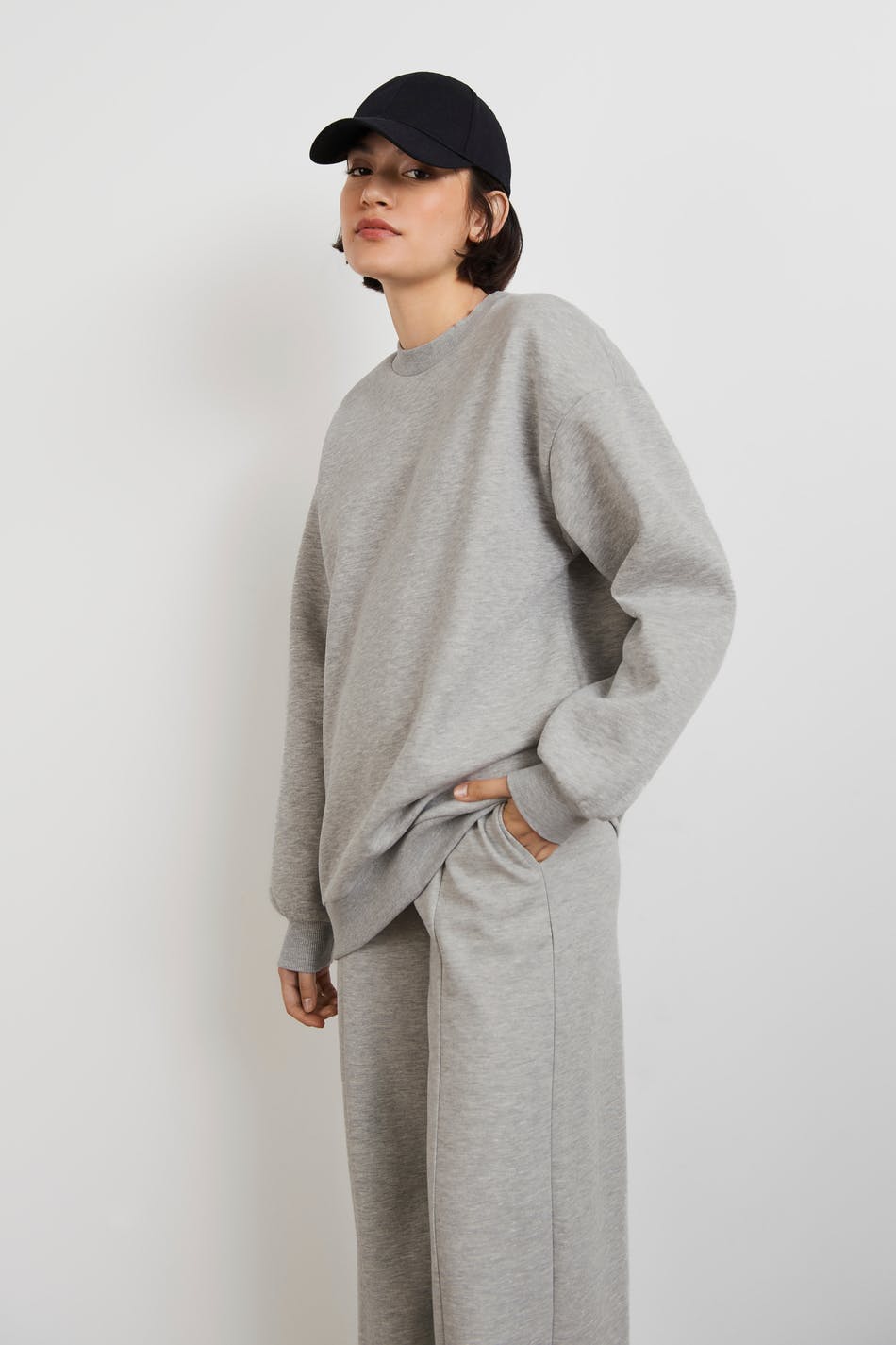 Basic long sweatshirt