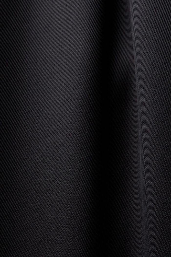 Satinhose mit weitem Bein