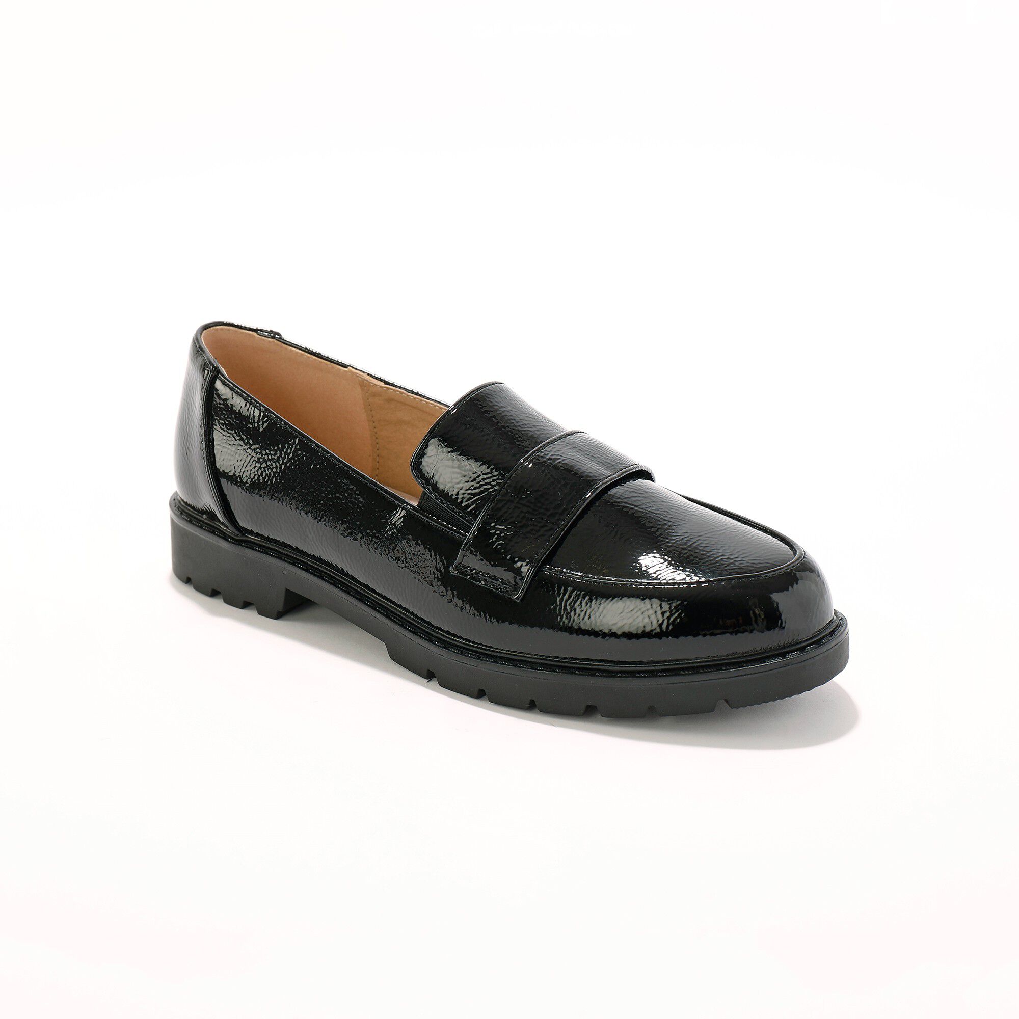 Mocassins vernis à semelle crantée