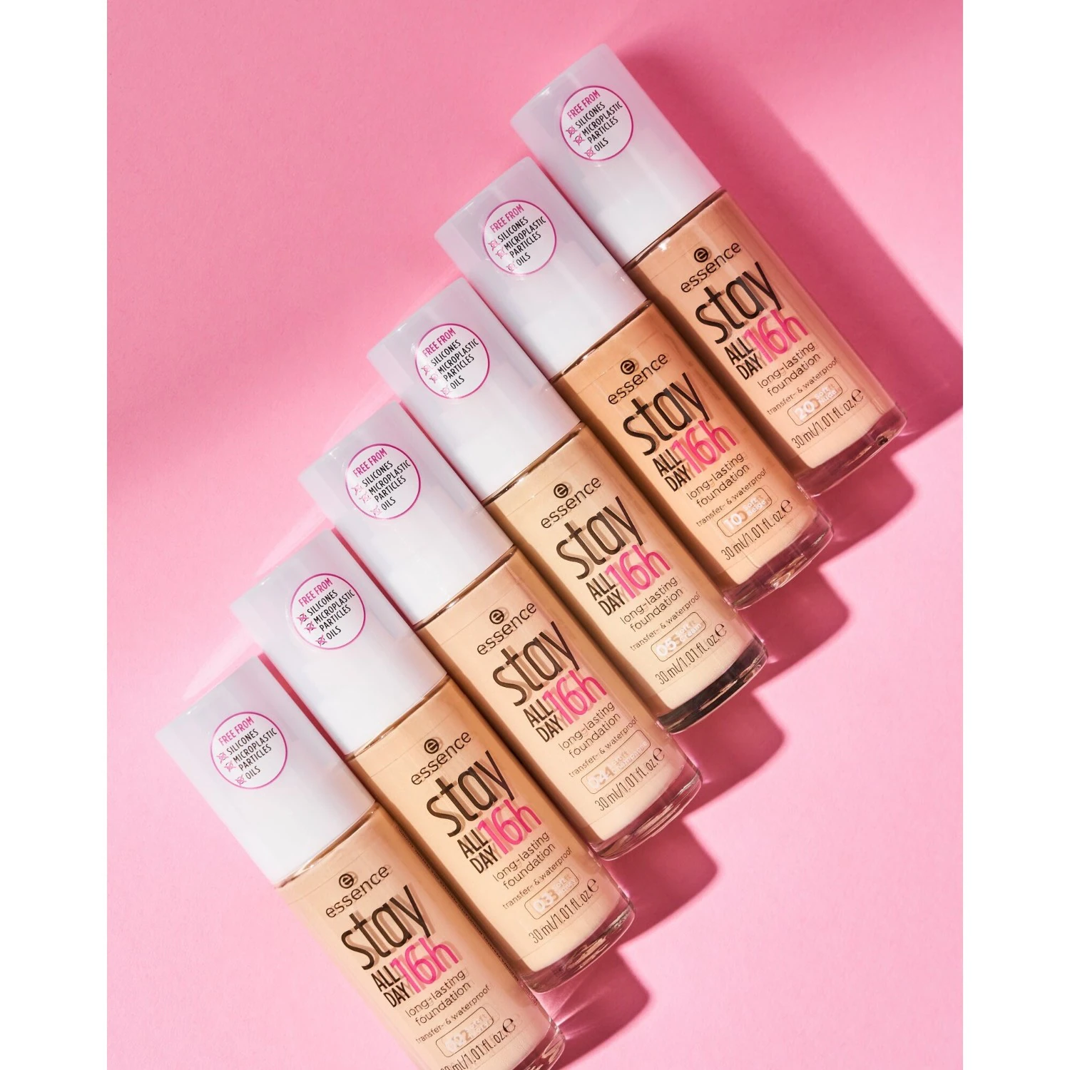 Essence Stay CAŁY DZIEŃ 16h