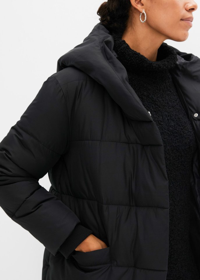 Wattierter Oversize-Mantel mit Kapuze, aus recyceltem Polyester