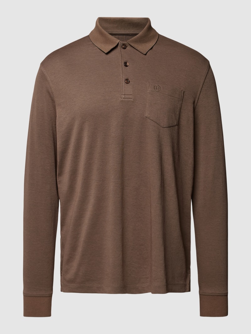 Poloshirt mit Brusttasche in taupe