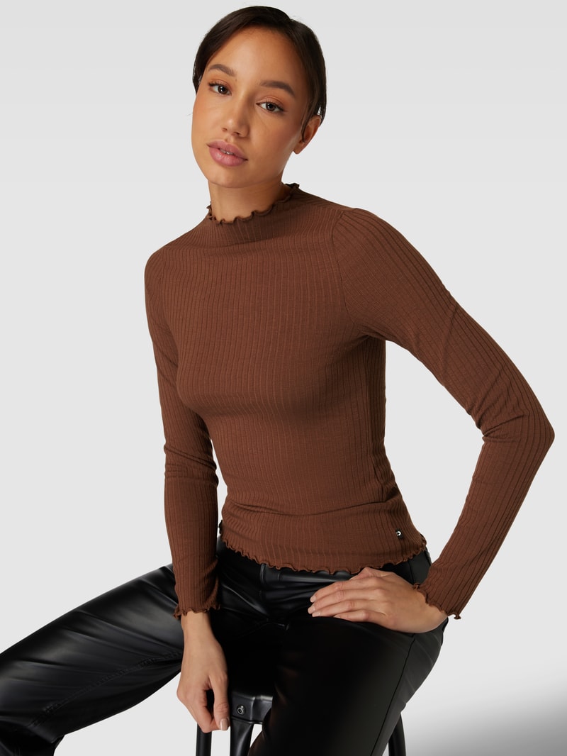 Longsleeve mit Muschelsaum in schokobraun