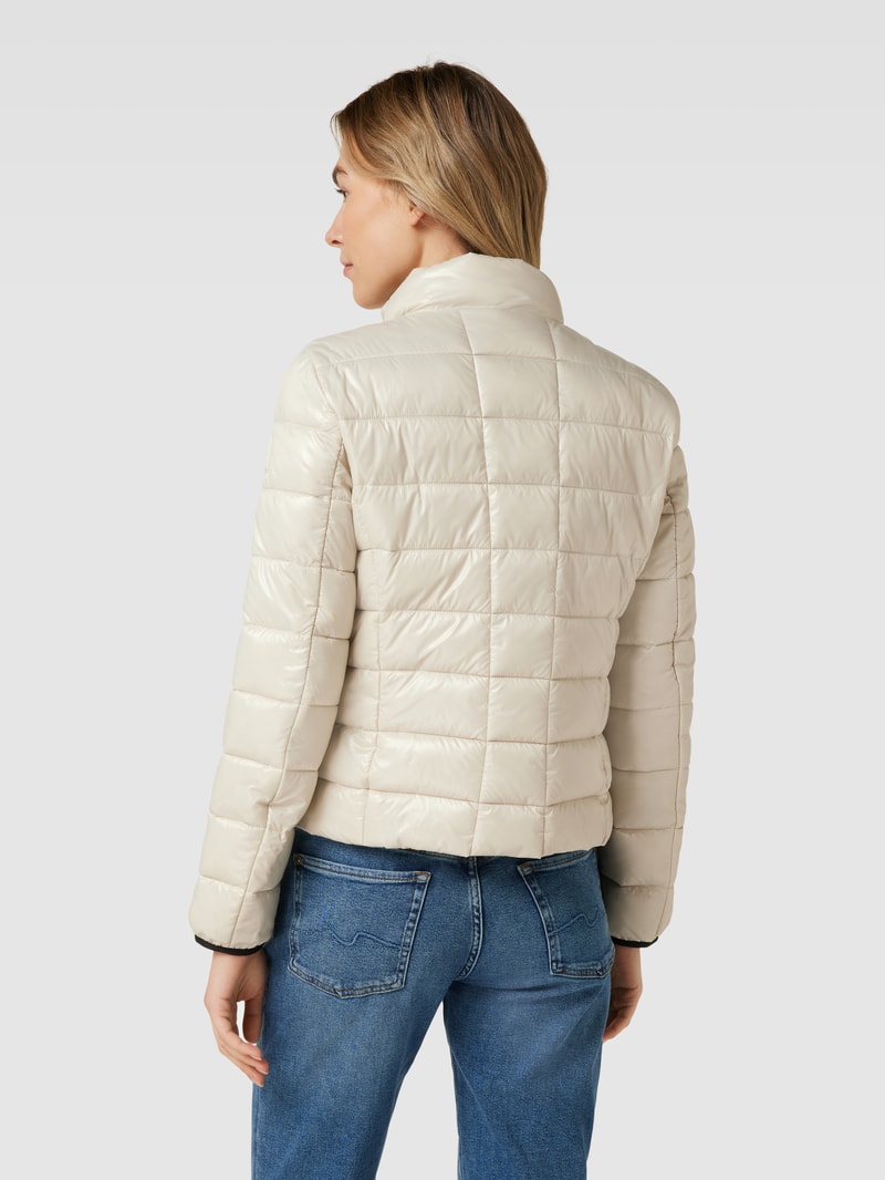 Steppjacke mit Reißverschlusstaschen in sand