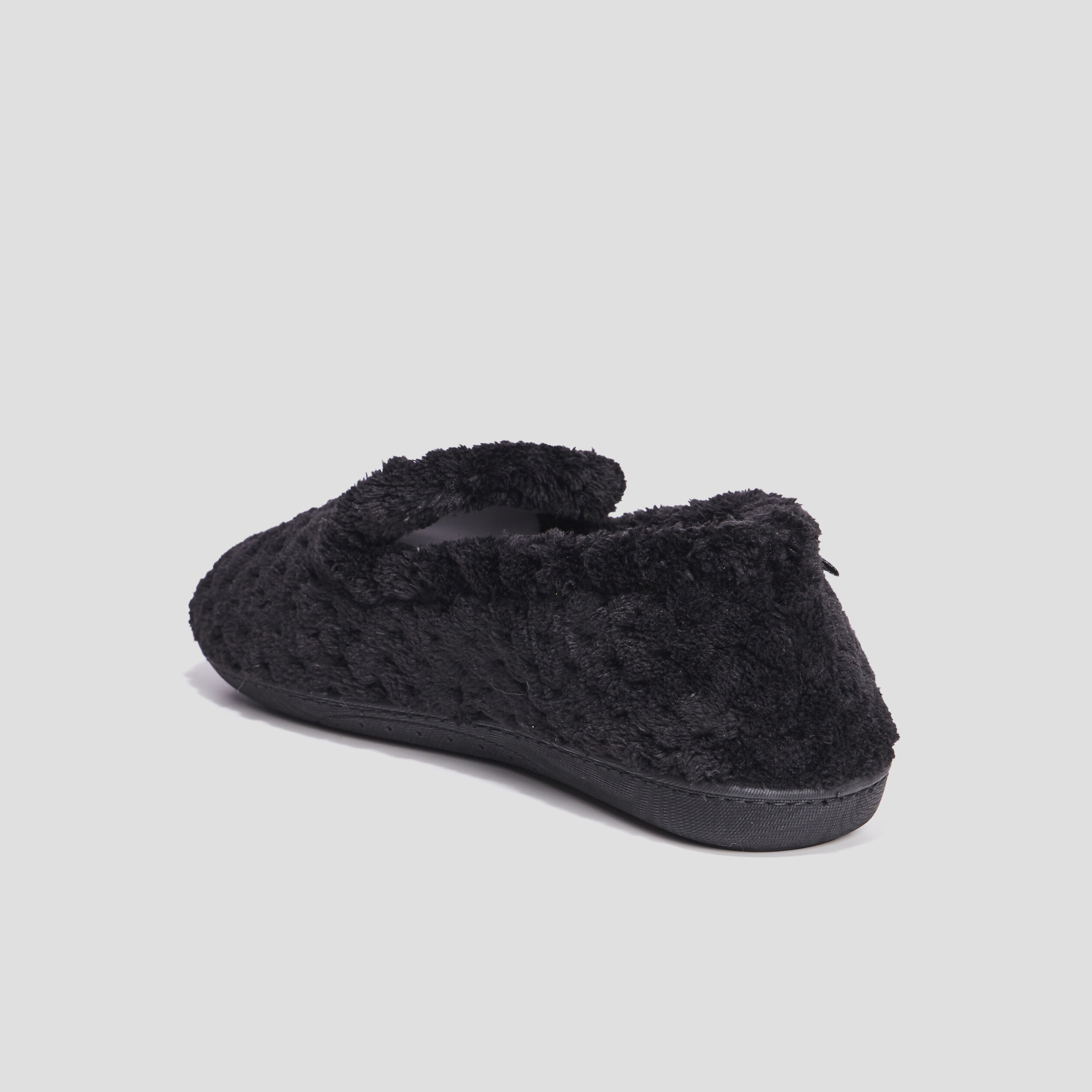 Chaussons charentaises fourrure Isotoner noir femme | La Halle