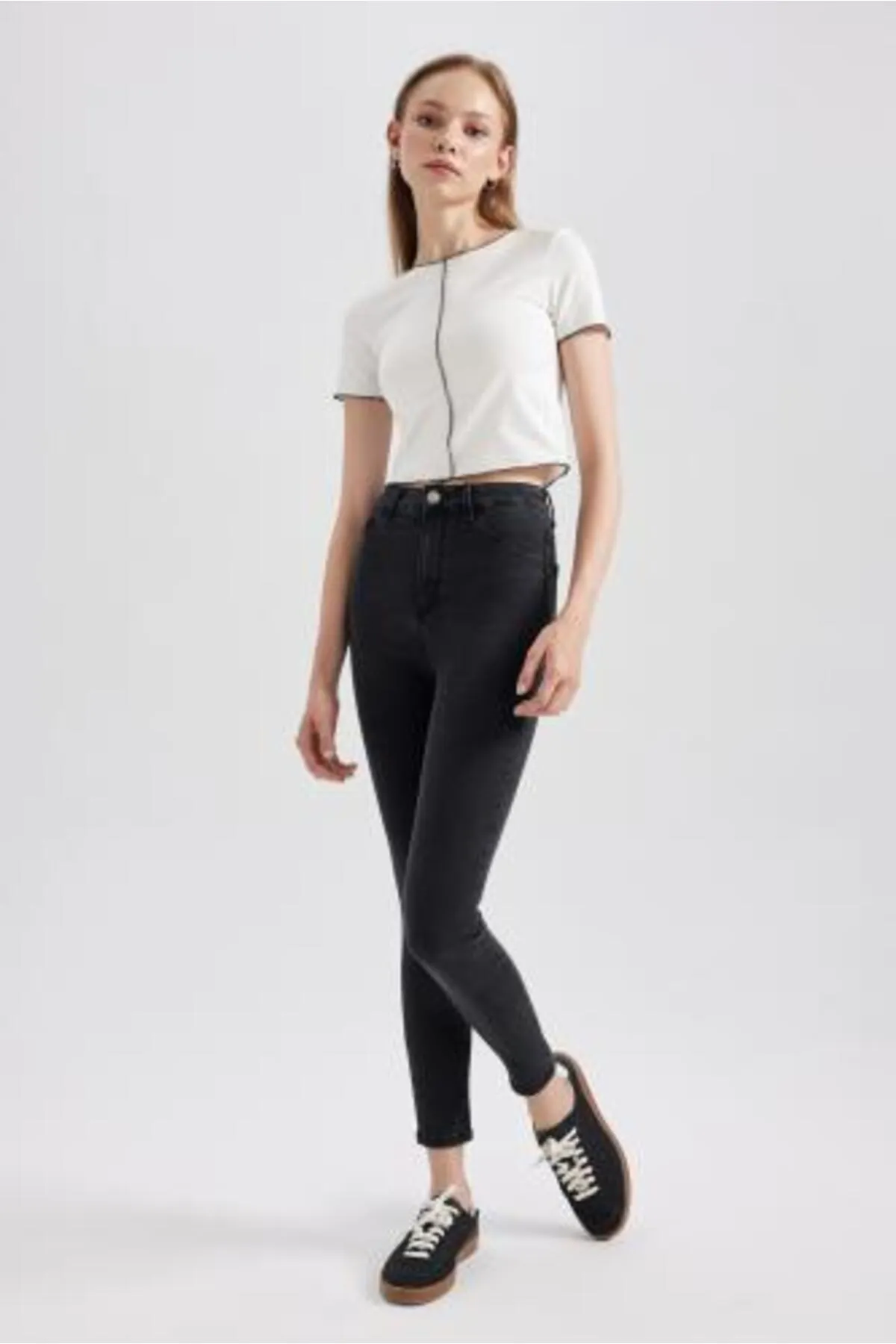 DeFacto  Jegging-Jeans mit hoher Taille, schmalem Bein und langer Länge A5819ax23au