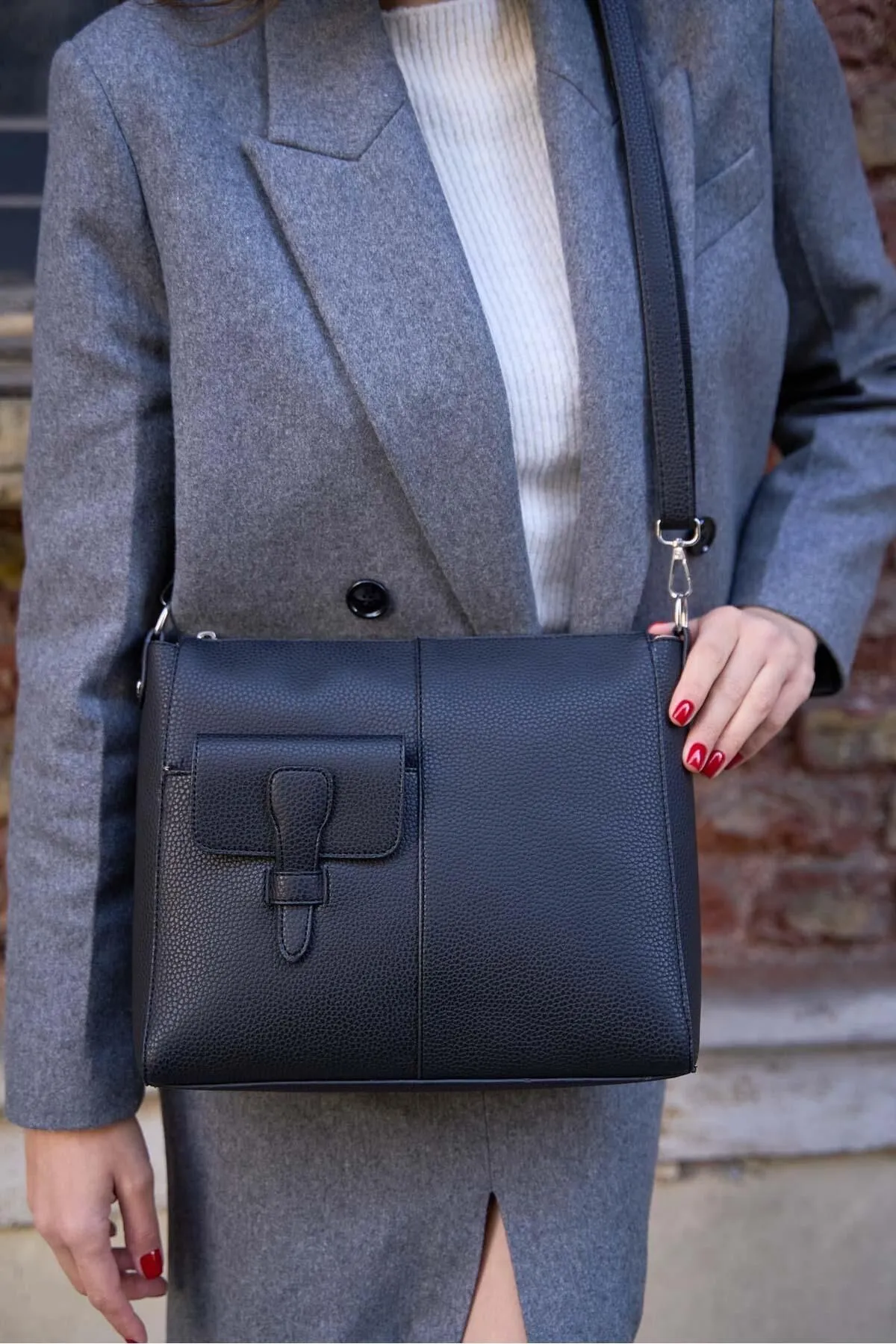 Madamra  Schwarze verstellbare Umhängetasche für Damen
