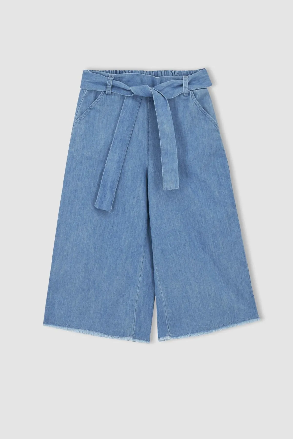 DeFacto  Mädchen-Jeanshose in Capri-Länge mit Culotte-Passform und Gürtel