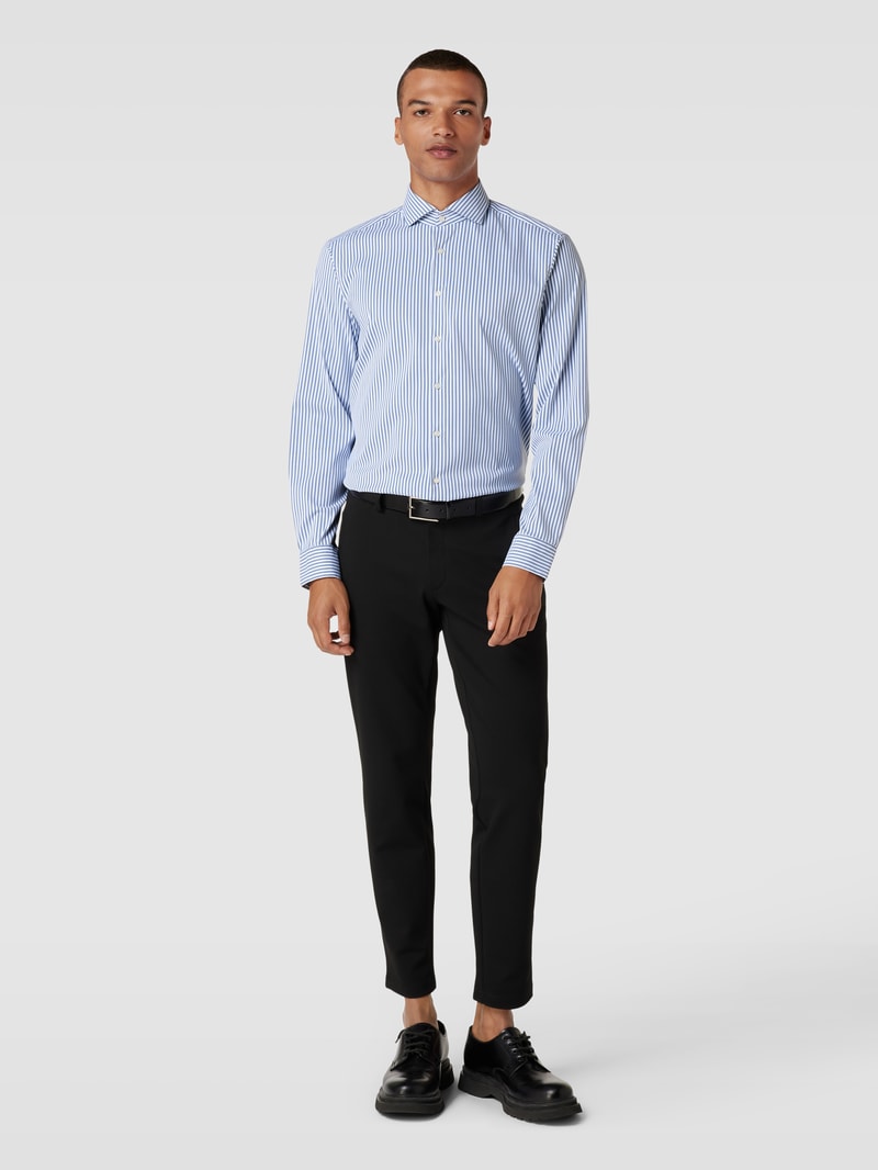Regular Fit Business-Hemd mit Haifischkragen in marineblau